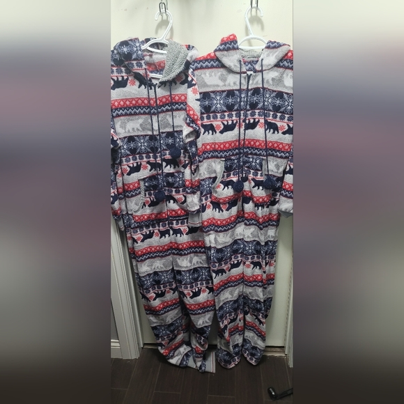 Parent and child winter onesies.  Set of two - Picture 2 of 5